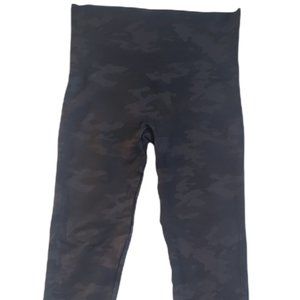 SPANX Camo Leggings Green